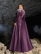 Plus Evening Gown with Deep V-Neck & Side Slit – Luxurious Satin Gown for Red Carpet, Gala Dinners & High-End Events